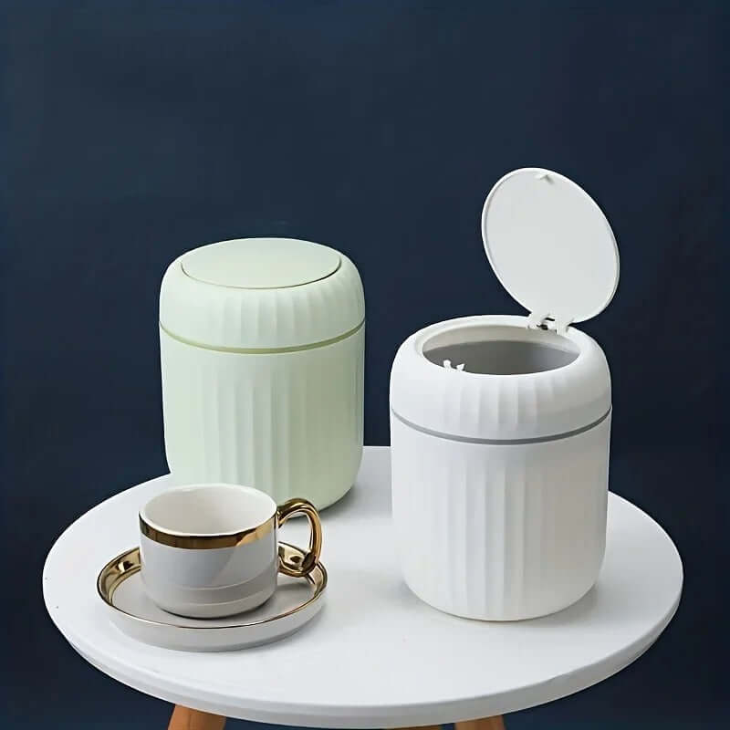 Mini Desktop Trash Can with Press-Top Lid – Sleek Tabletop Waste Bin