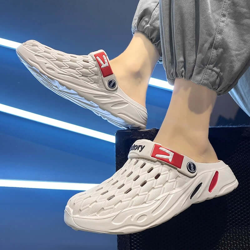 Ultra-Lightweight Summer Garden Clogs – Versatile Outdoor & Home Sandals