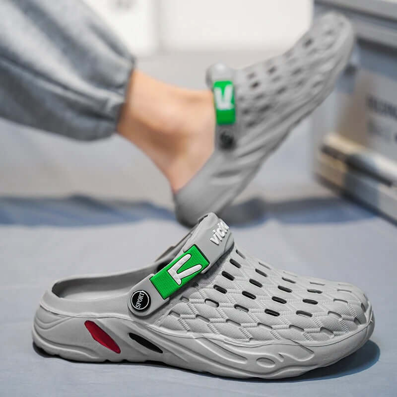 Ultra-Lightweight Summer Garden Clogs – Versatile Outdoor & Home Sandals